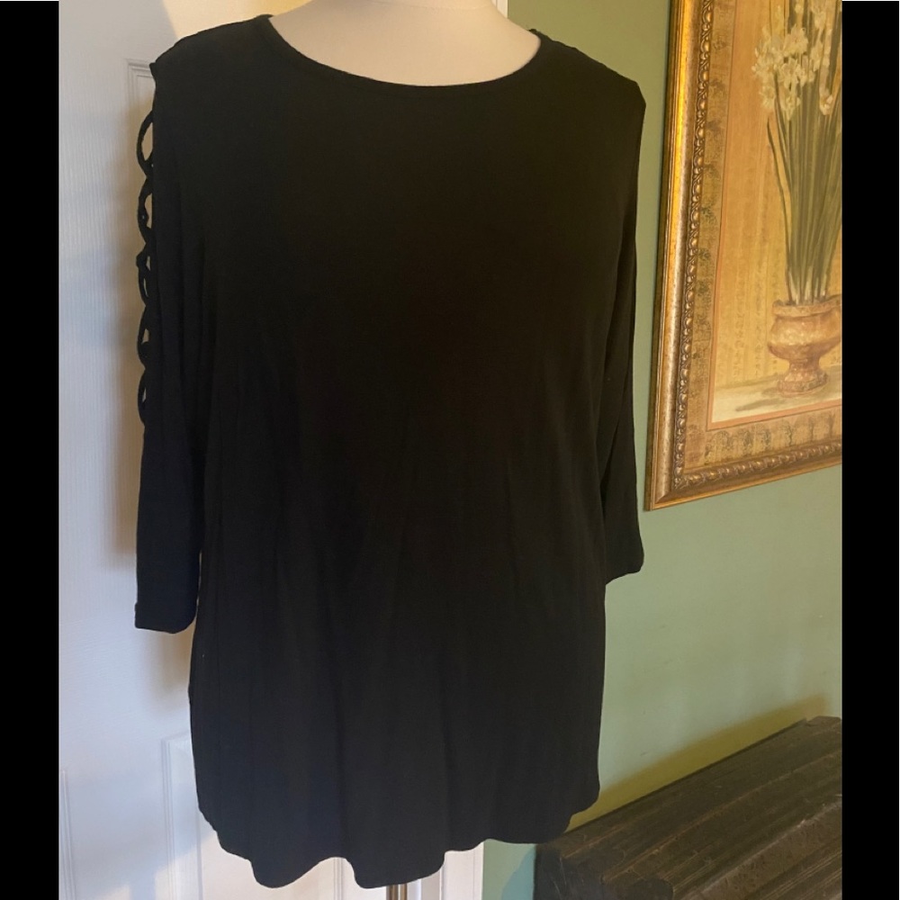 Westport 1962 Black Knit top with laced sleeves